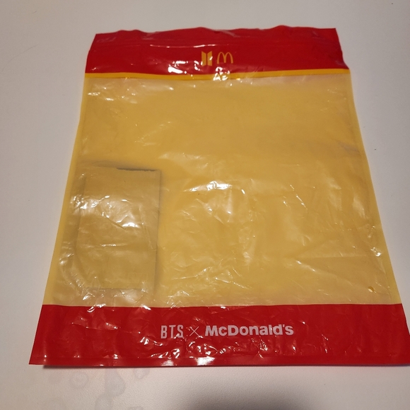 BTS x Mcdonald's Melting Butter Slides Sandles - Picture 16 of 16